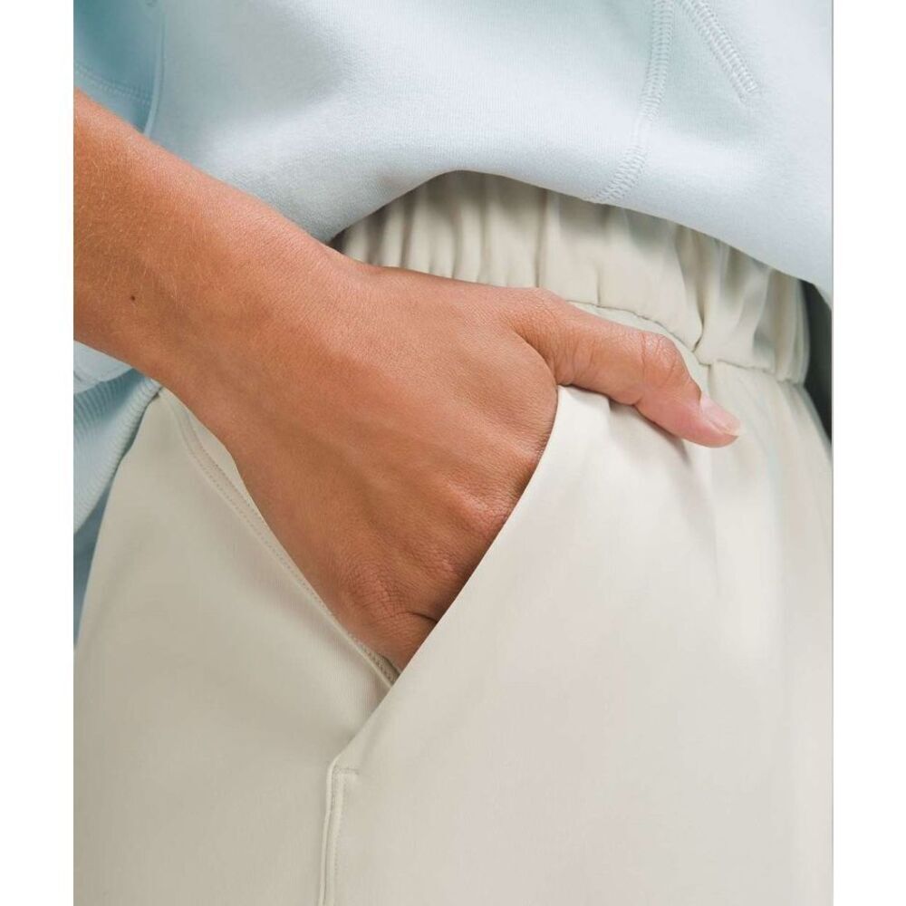 Lululemon Stretch High-Rise Jogger *Full Length, Bone, Sz6, Style Number: W5FXES - Picture 3 of 8